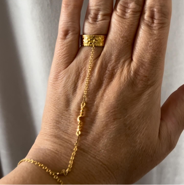 Bijou main bague "Cosmic" en acier inoxydable