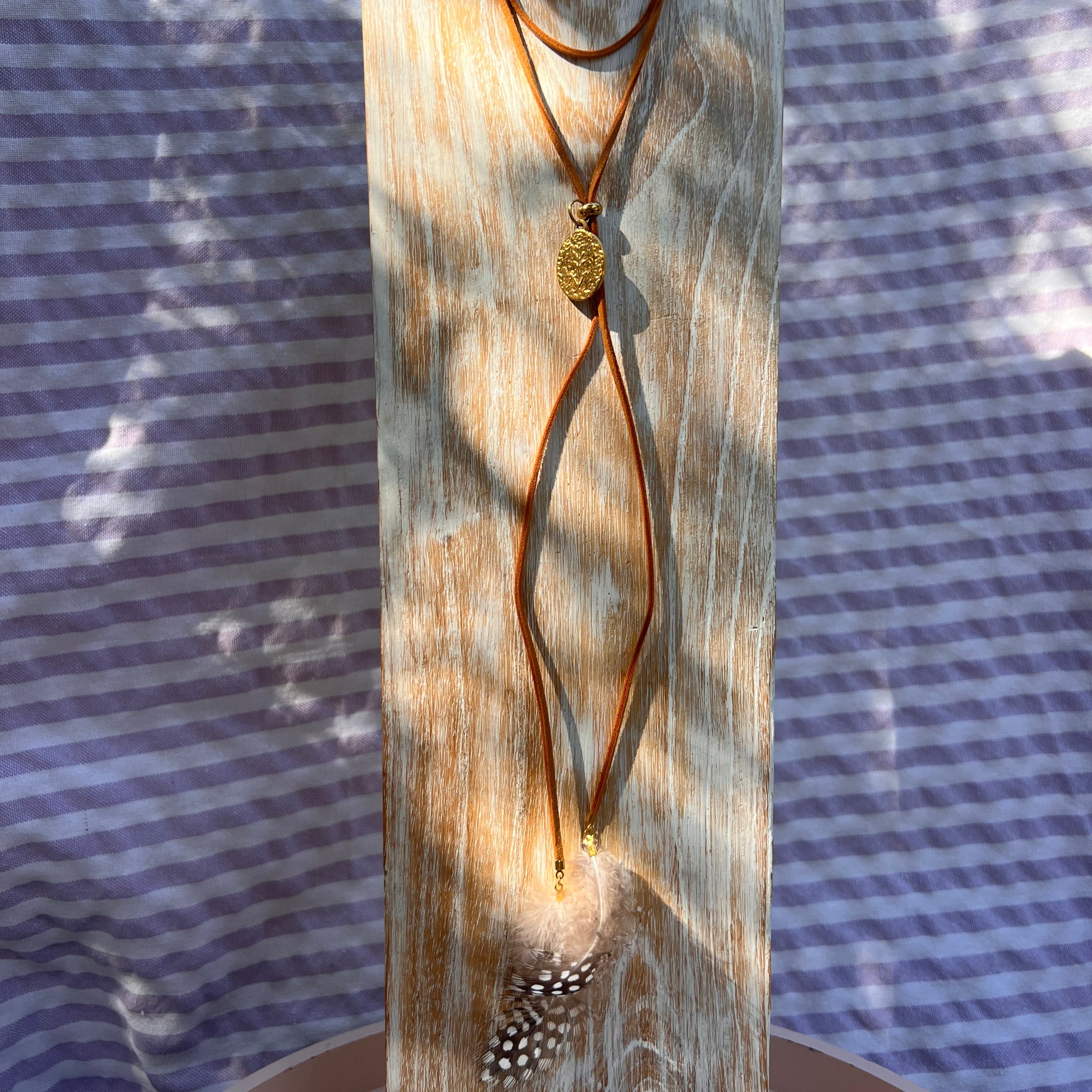 Collier "Pashmina" en cordon daim