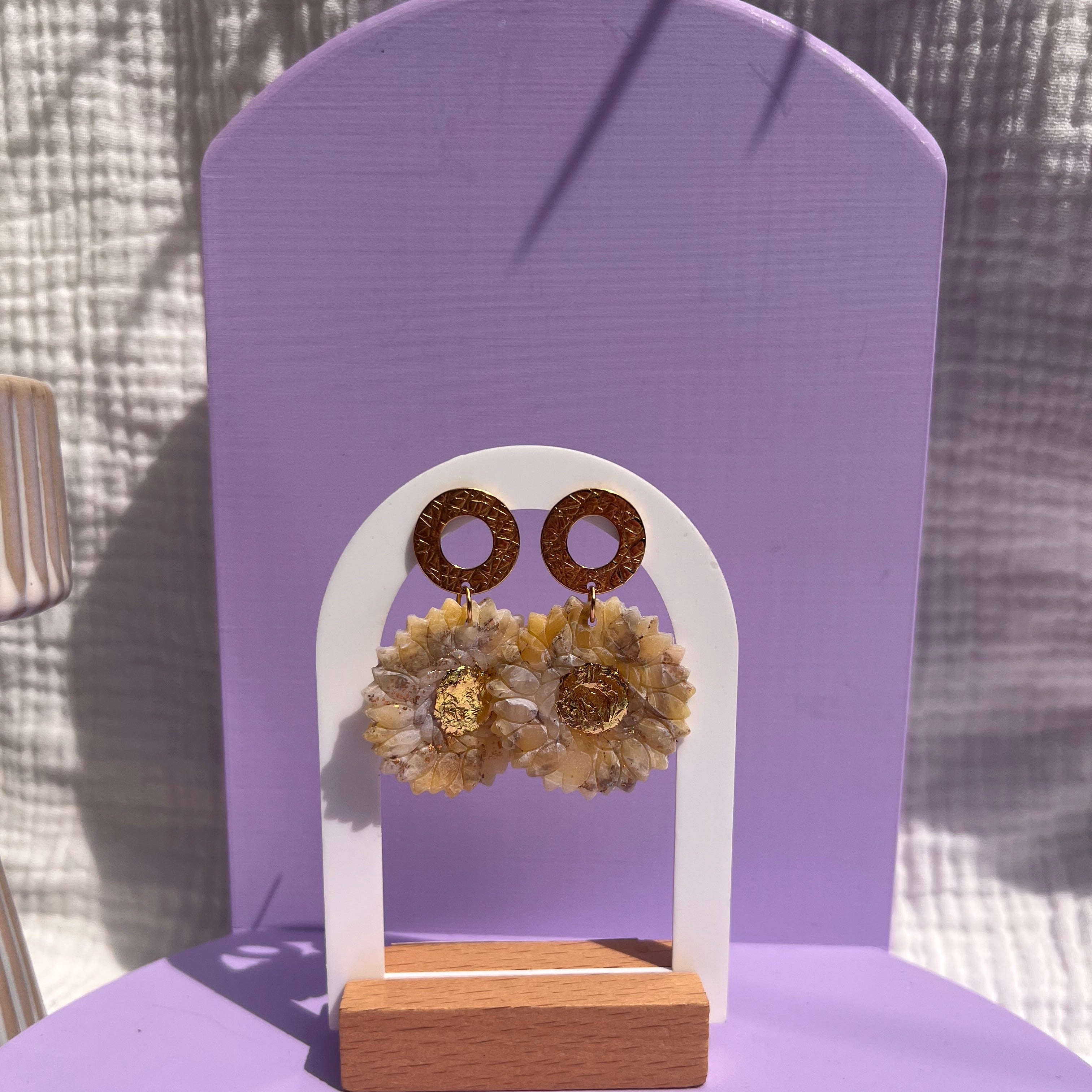 Boucles d'oreilles "Rayon d'or" en argile polymère