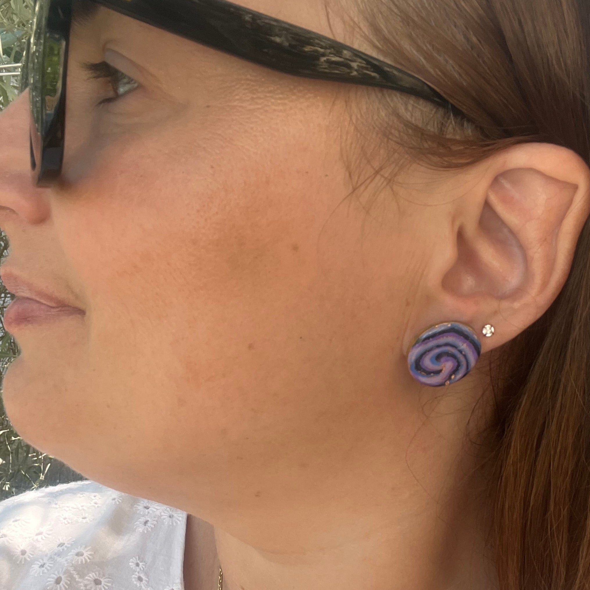 Puce d'oreilles "Thétis" en argile polymère