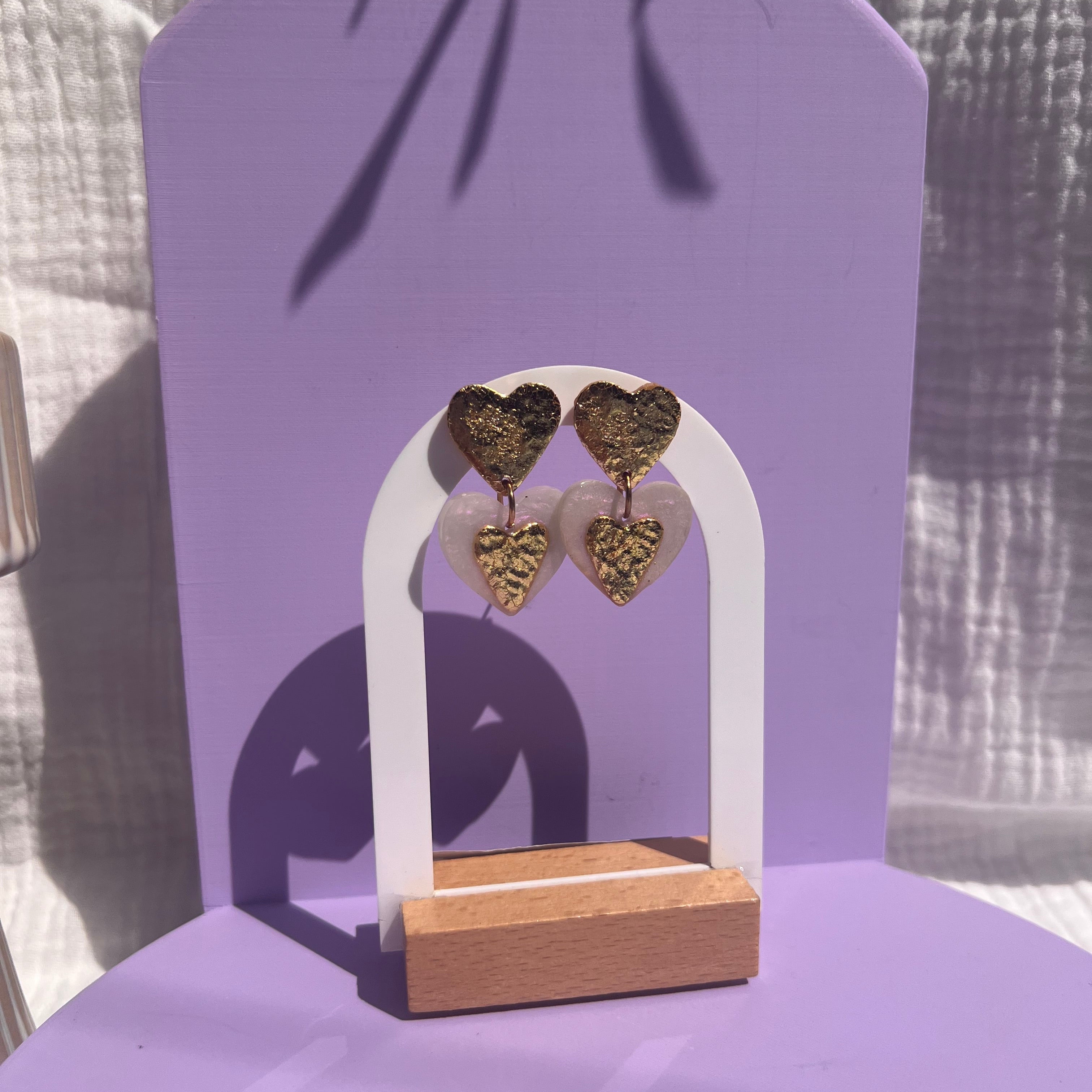 Boucles d'oreilles "Cœur nacré" en argile polymère